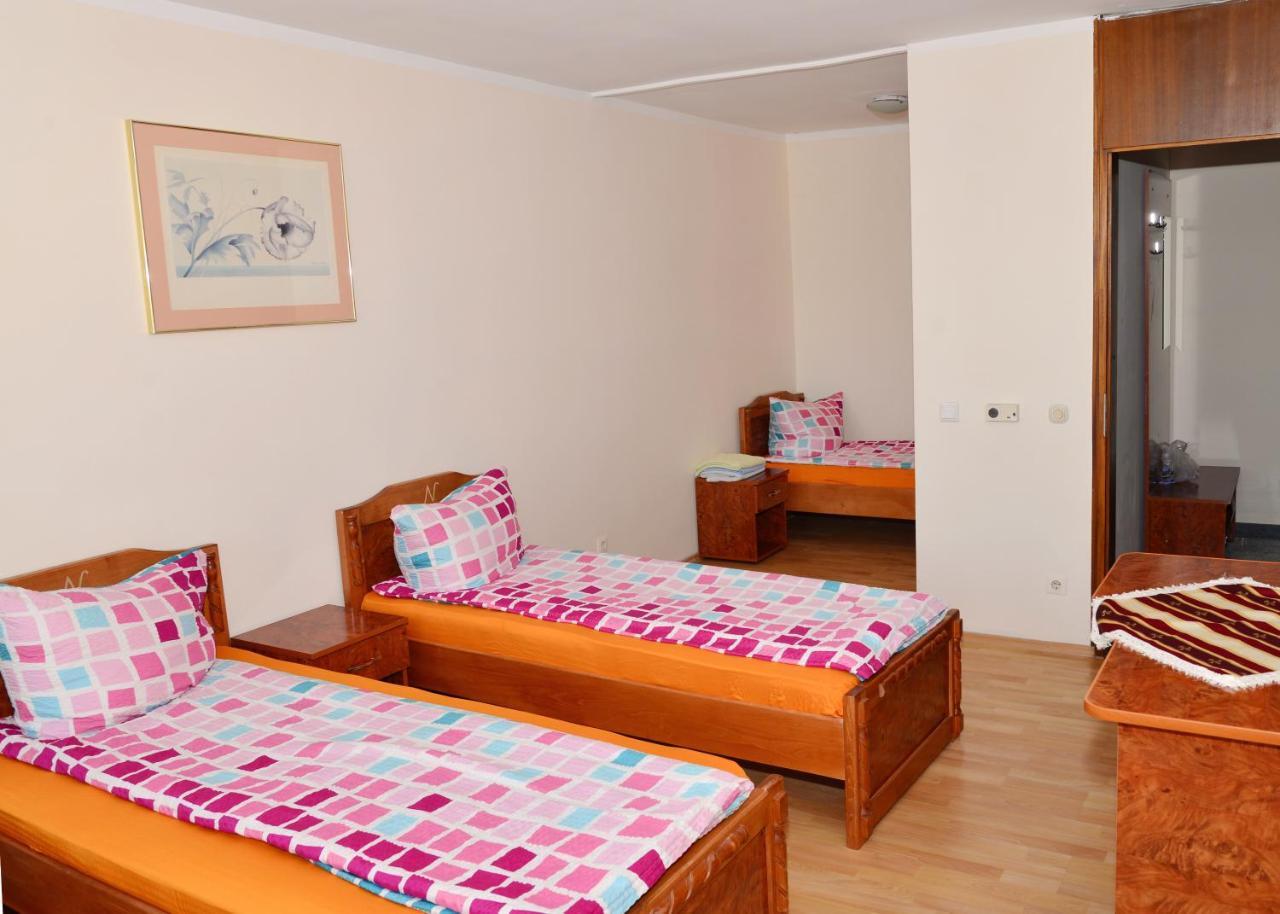 Hotel Noa Нюрнберг Экстерьер фото